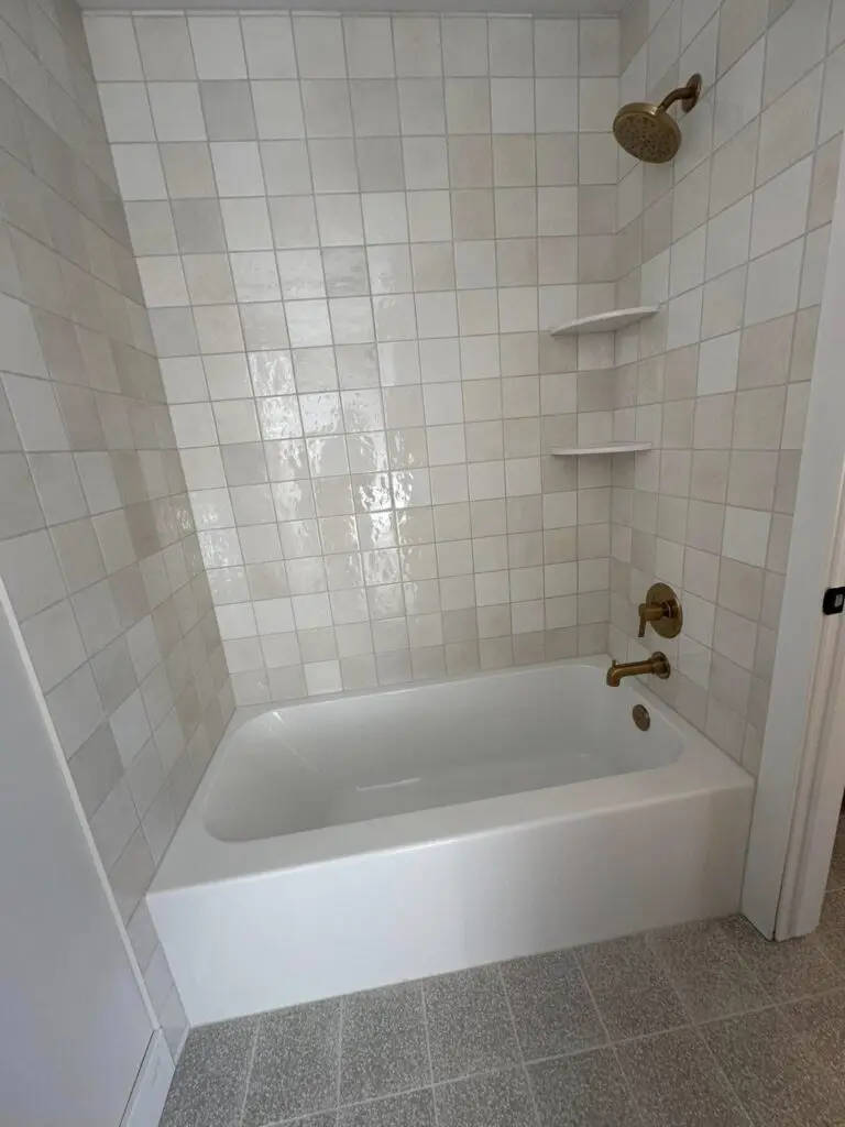 Bathroom 06