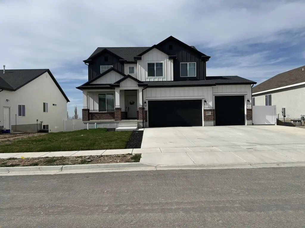 Home Exterior 12