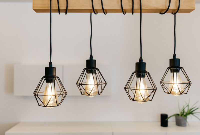Retro pendant lights with light bulbs